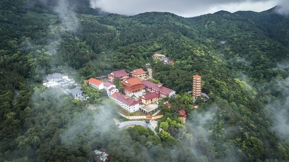 Yunju-Berg